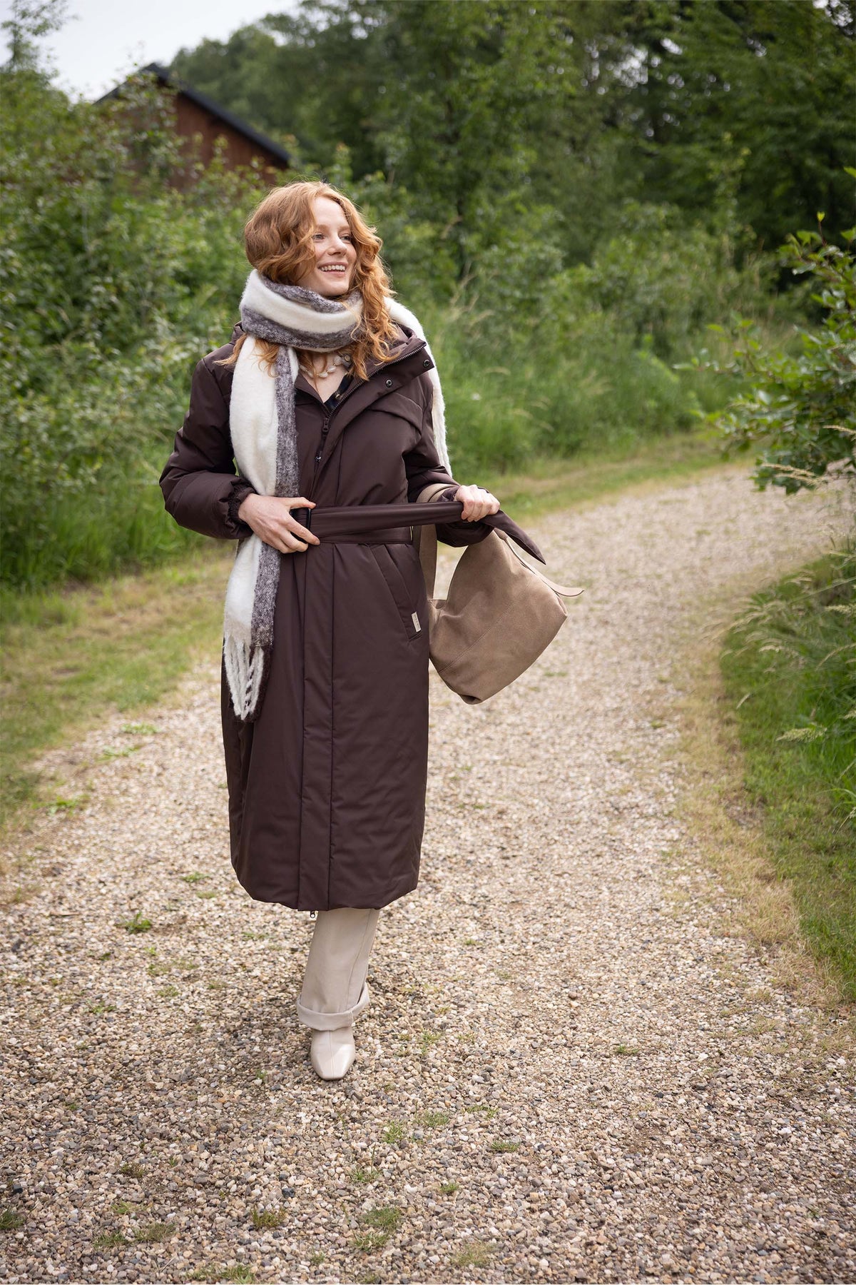 Coat : Long Padded Coat with Belt in van Vandaliamo