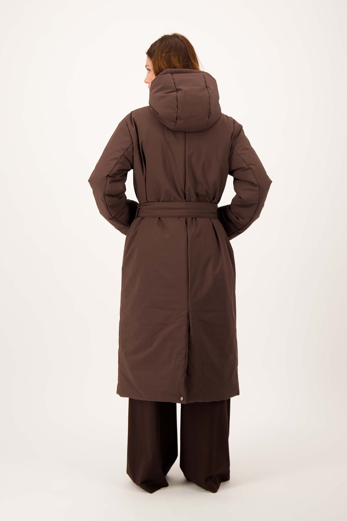 Coat : Long Padded Coat with Belt in van Vandaliamo