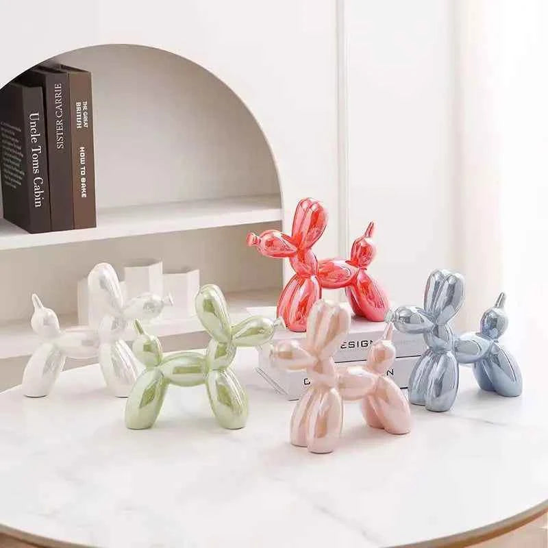 house & garden : PuffyPooch - Balloon Dog Sculpture in van Vandaliamo