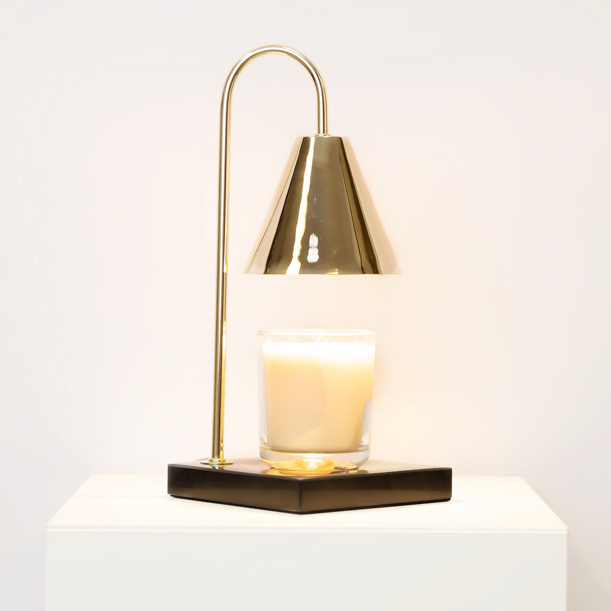 Winter Gadgets : Marble Candle Warmer Lamp - Flameless Wax Melt Lamp with Timer in van Vandaliamo