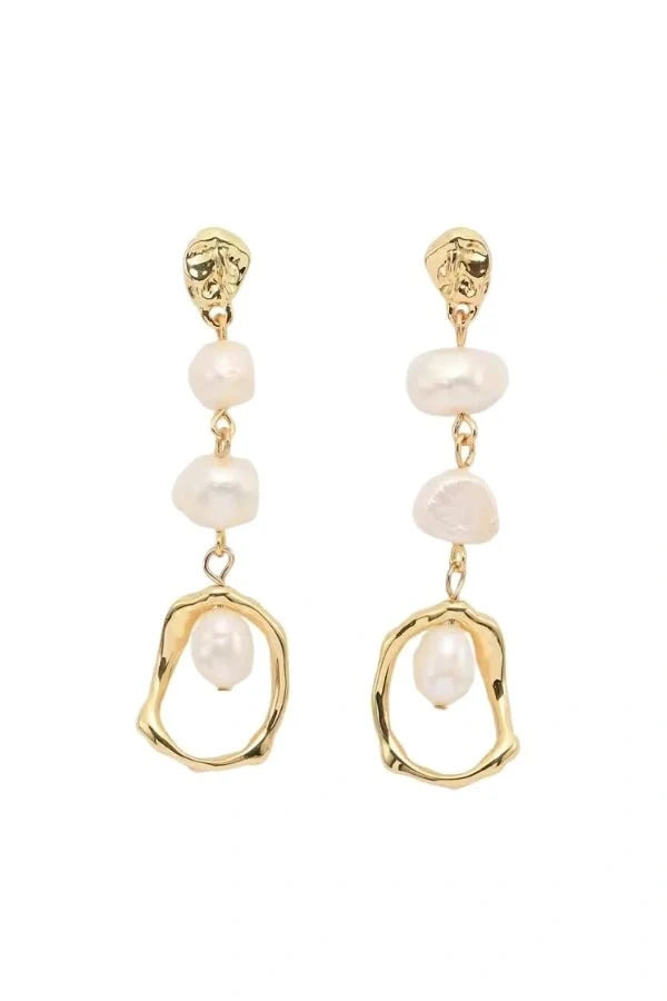 Jewelry > Earrings > Pearl Earrings > Gold Pearl Earrings : Ara Mismatch Earrings in van Vandaliamo