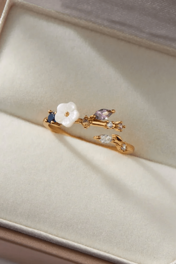 Ring : Blossom Ring in Gold van Vandaliamo