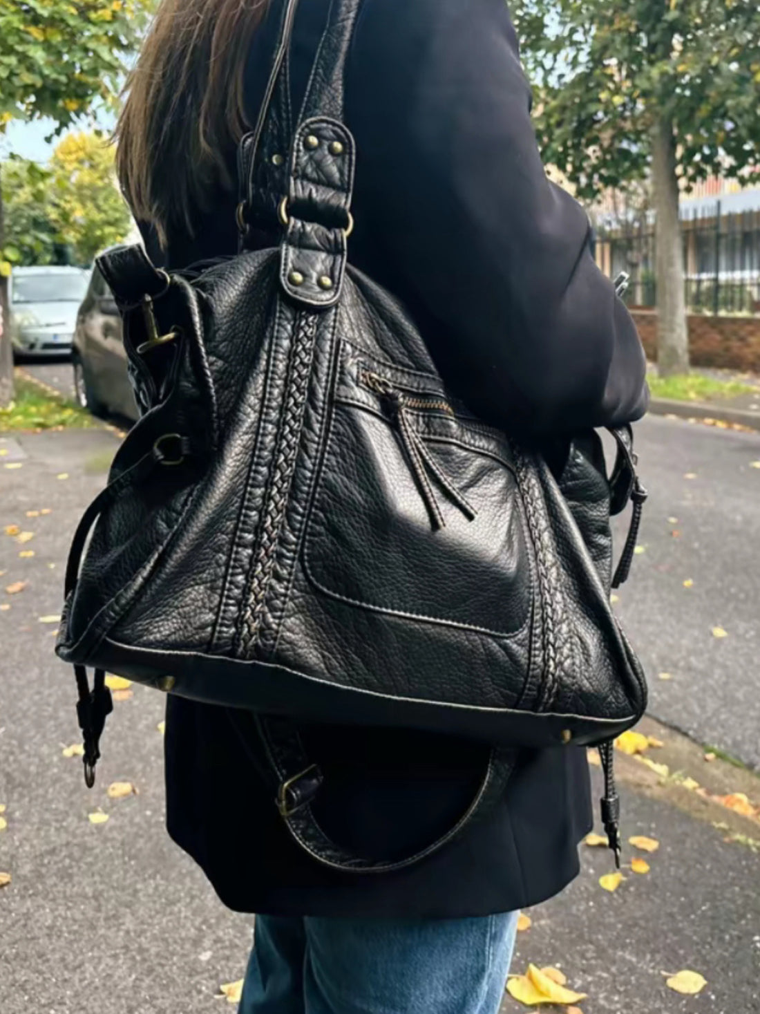 Black Shoulder Bag Women - Trendy Faux Leather Handbag with Zipper Pockets