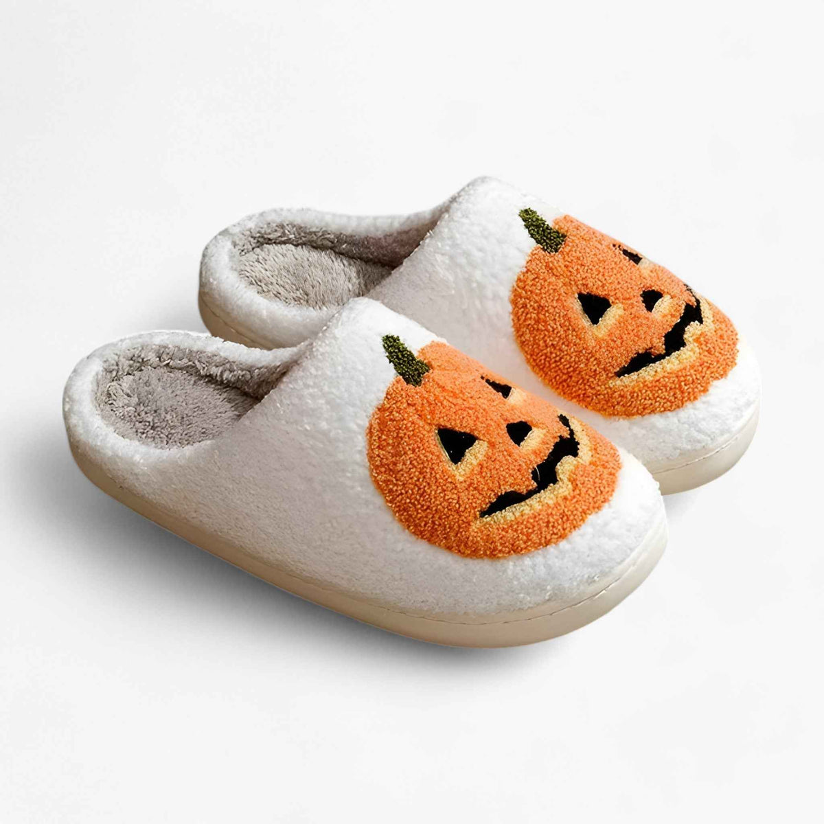 home & garden : Warm and Fun Slippers for Comfort in White van Vandaliamo