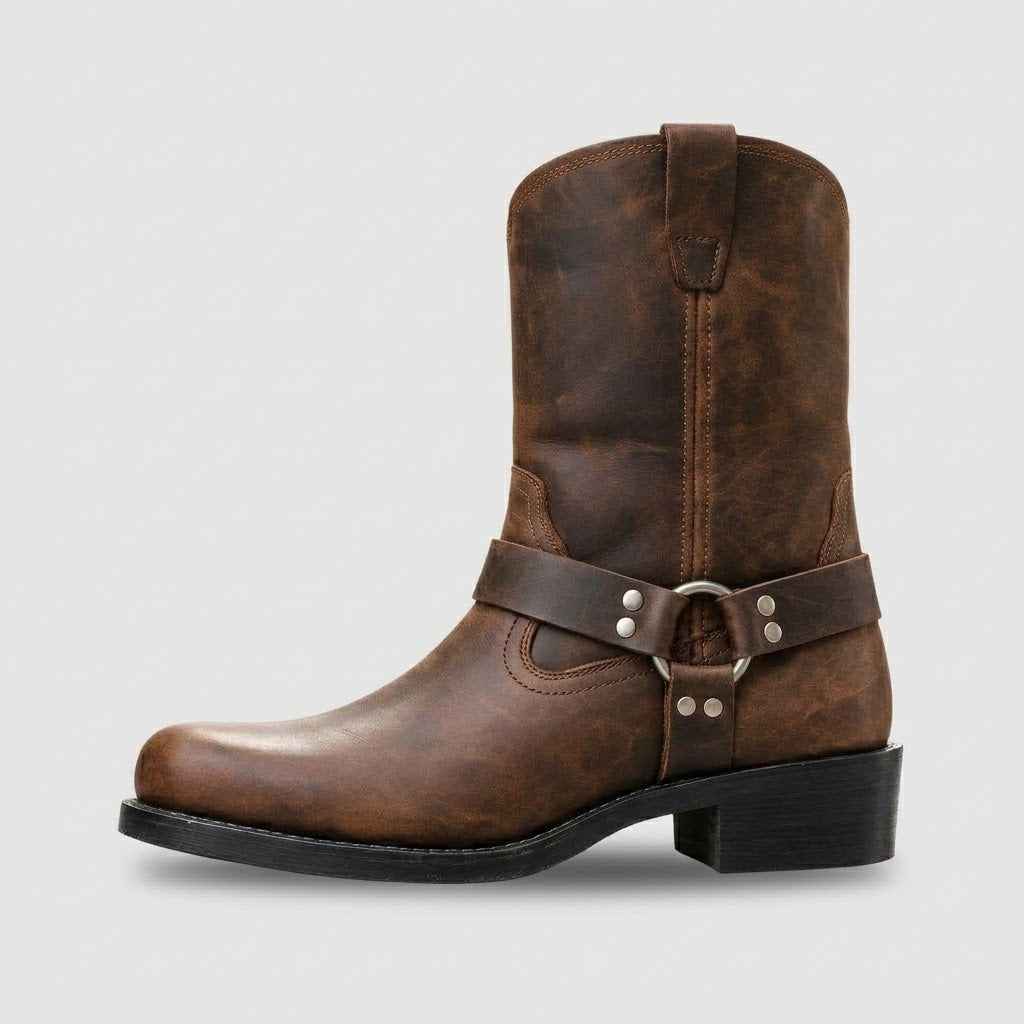 Boots : Men's Western Boots with Harness Strap and Metal Details in van Vanda Liamo