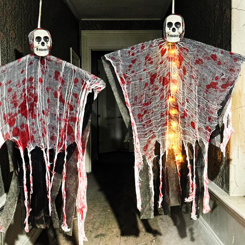 Gifts – Seasonal – Halloween : Luminous Skull Ghost Hanging Decoration in van Vandaliamo