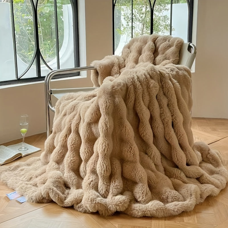 Home Decor : Bubble Fleece Throw Blanket - Plush Soft Couch Blanket in Beige van Vandaliamo