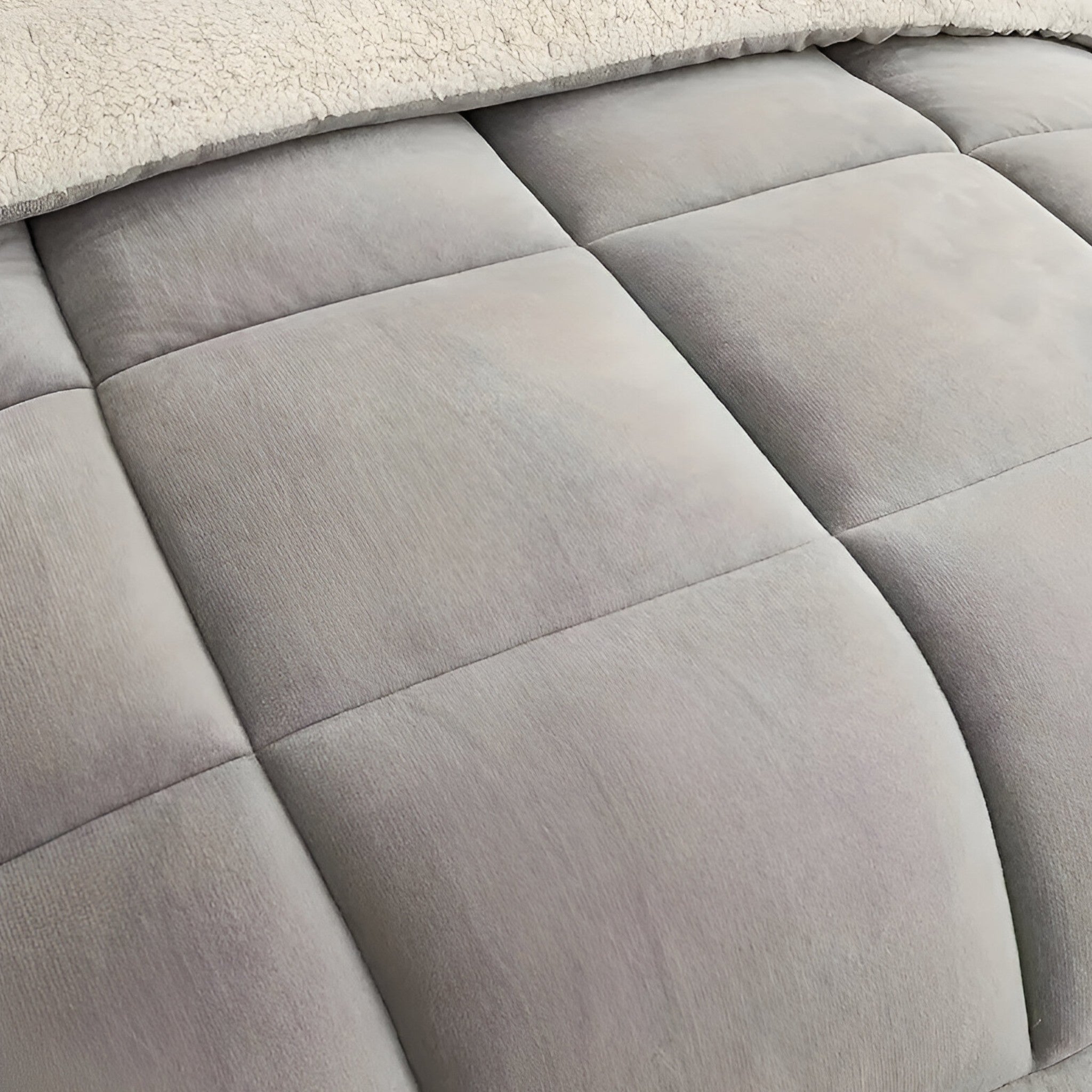house & garden : Cozy | Bedroom Duvet - ultra-soft and durable in van Vandaliamo