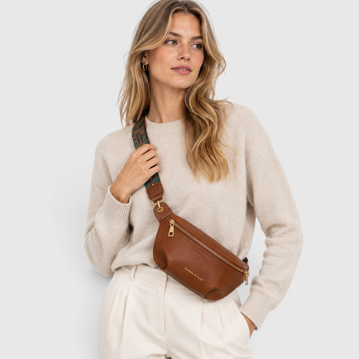 Sling Bag : Trendy PU Leather Sling Bag with Wide Strap – Perfect for Everyday Use in van Vandaliamo