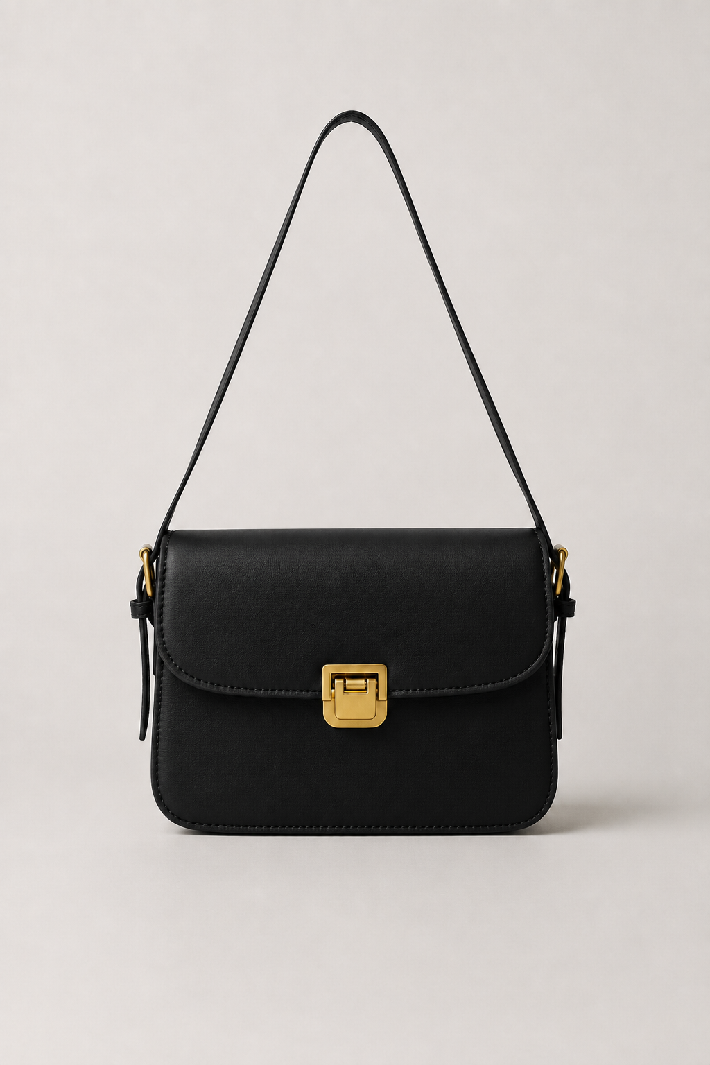 Schoudertas : Compact Shoulder Bag - Elegant, Practical & Always Stylish in Black van Vandaliamo