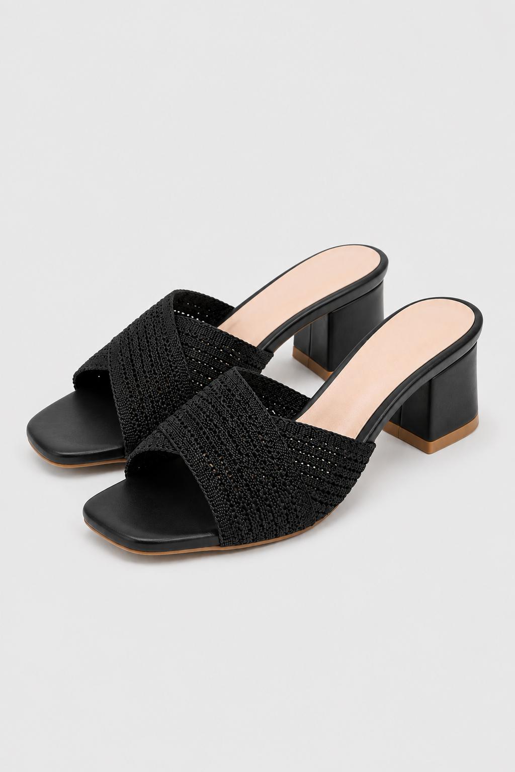sandals : Crossed Woven Block-Heel Mules – Artisanal Texture & Effortless Sophistication in van Vandaliamo