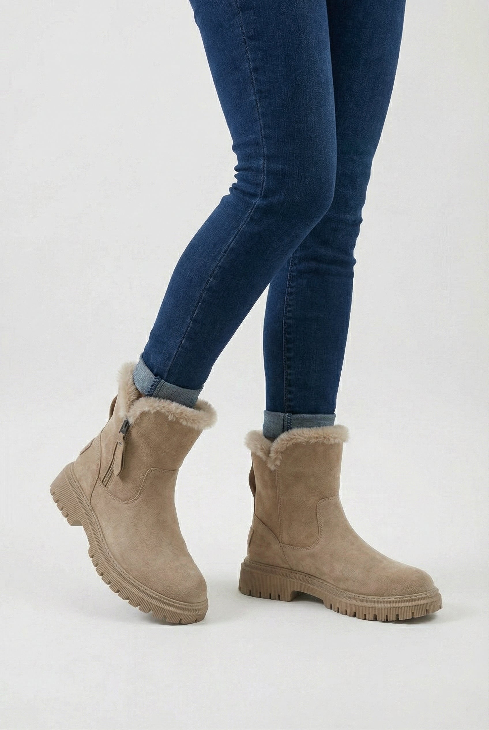 Women's Boots : Women's Brown Waterproof Insulated Anti-Slip Winter Snow Boots for Extreme Cold in van Vanda Liamo