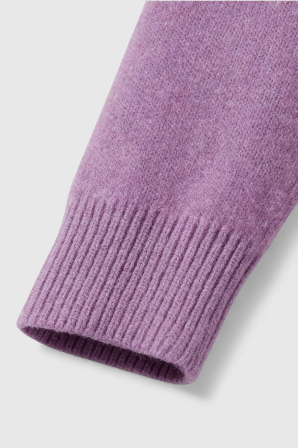 Sweater : Women's Dark Purple V-Neck Sweater in van Vanda Liamo