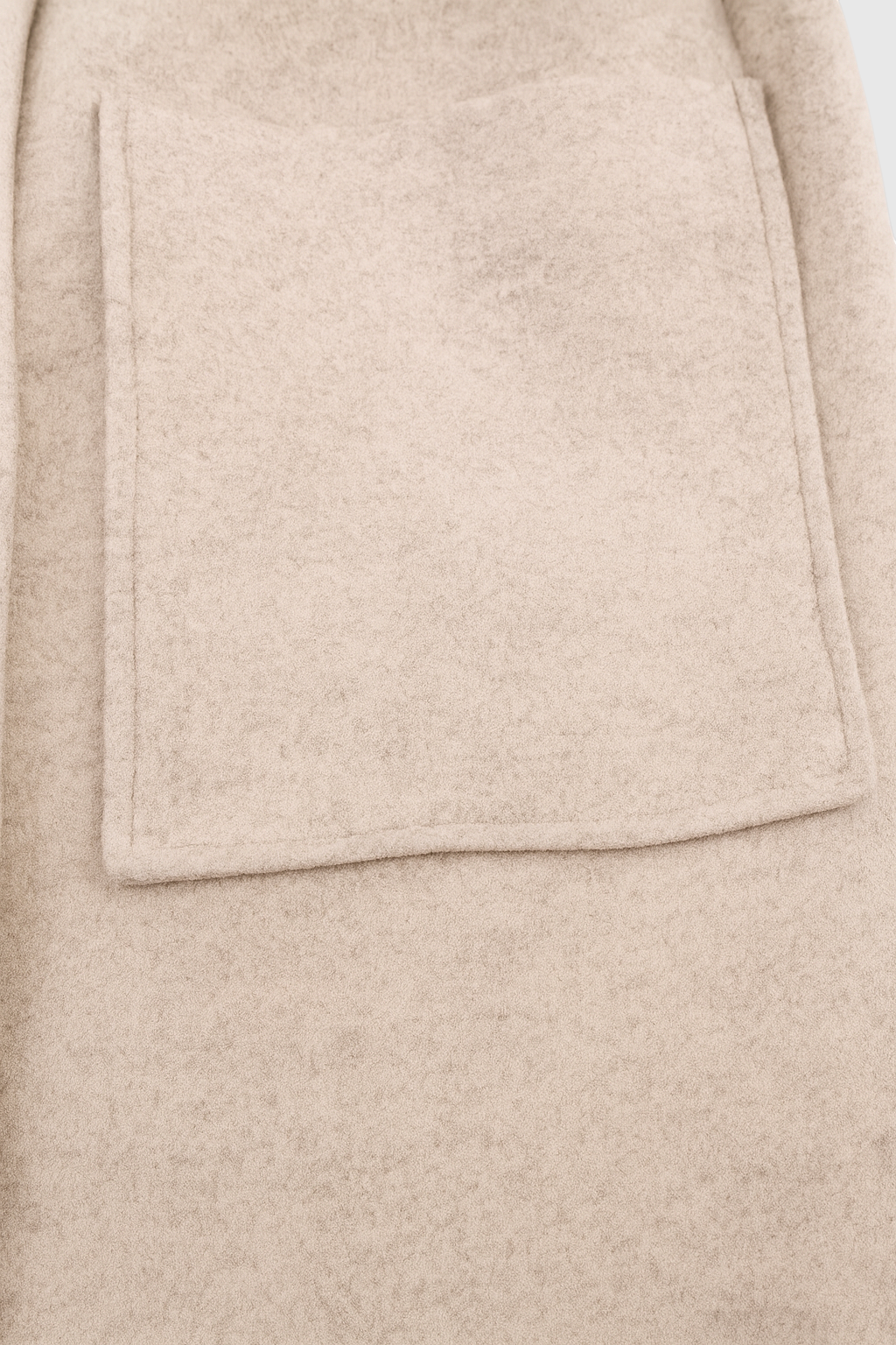 Coat : Women's Long Beige Winter Coat with Crew Neck in van Vanda Liamo