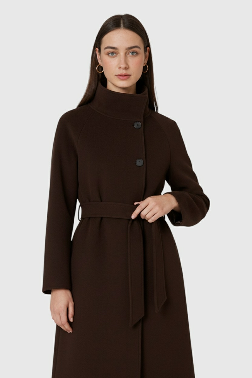 Coat : Women's Long Brown Winter Coat with Faux Fur Collar in van Vanda Liamo