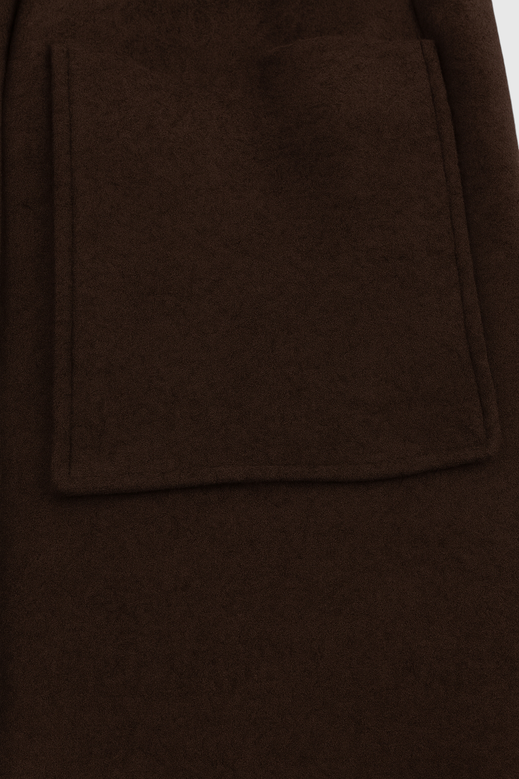 Coat : Women's Long Brown Winter Coat - Crew Neck, Warm & Stylish in van Vanda Liamo
