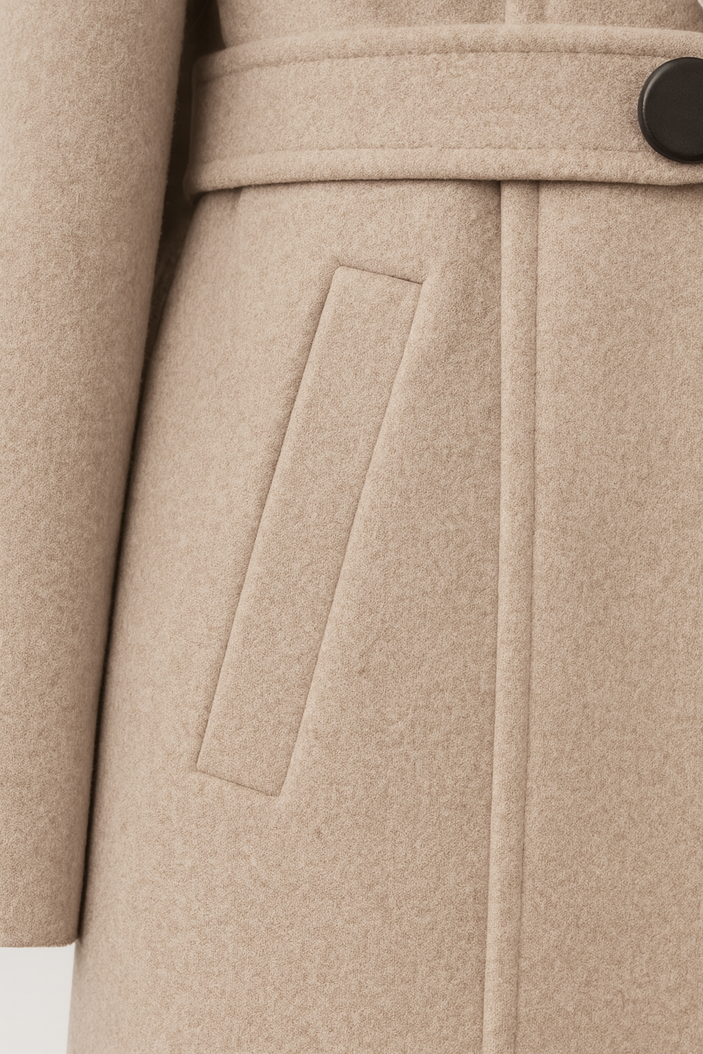 Coat : Women's Mid-Length Beige Coat in van Vanda Liamo