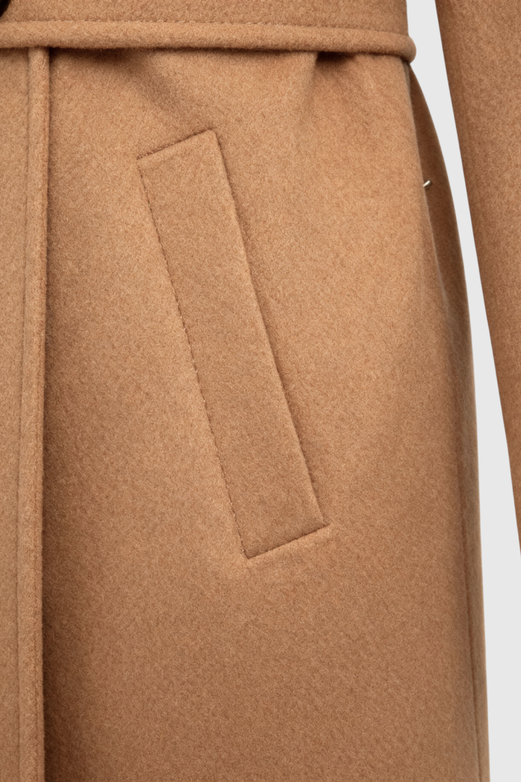 Coat : Women's Mid-Length Brown Coat in van Vanda Liamo