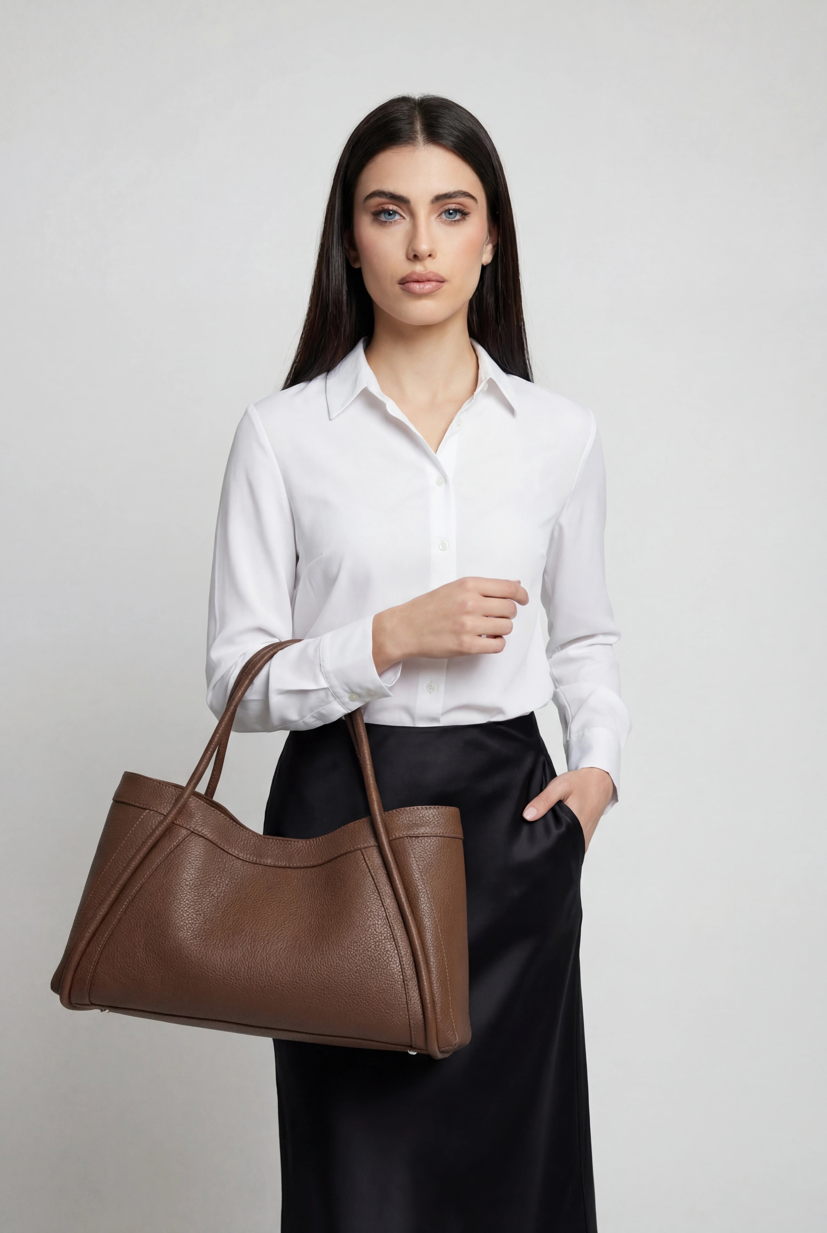 Handbags : Women's Large Faux Leather Tote Bag - Everyday Shoulder Handbag for Work & Travel in van Vanda Liamo