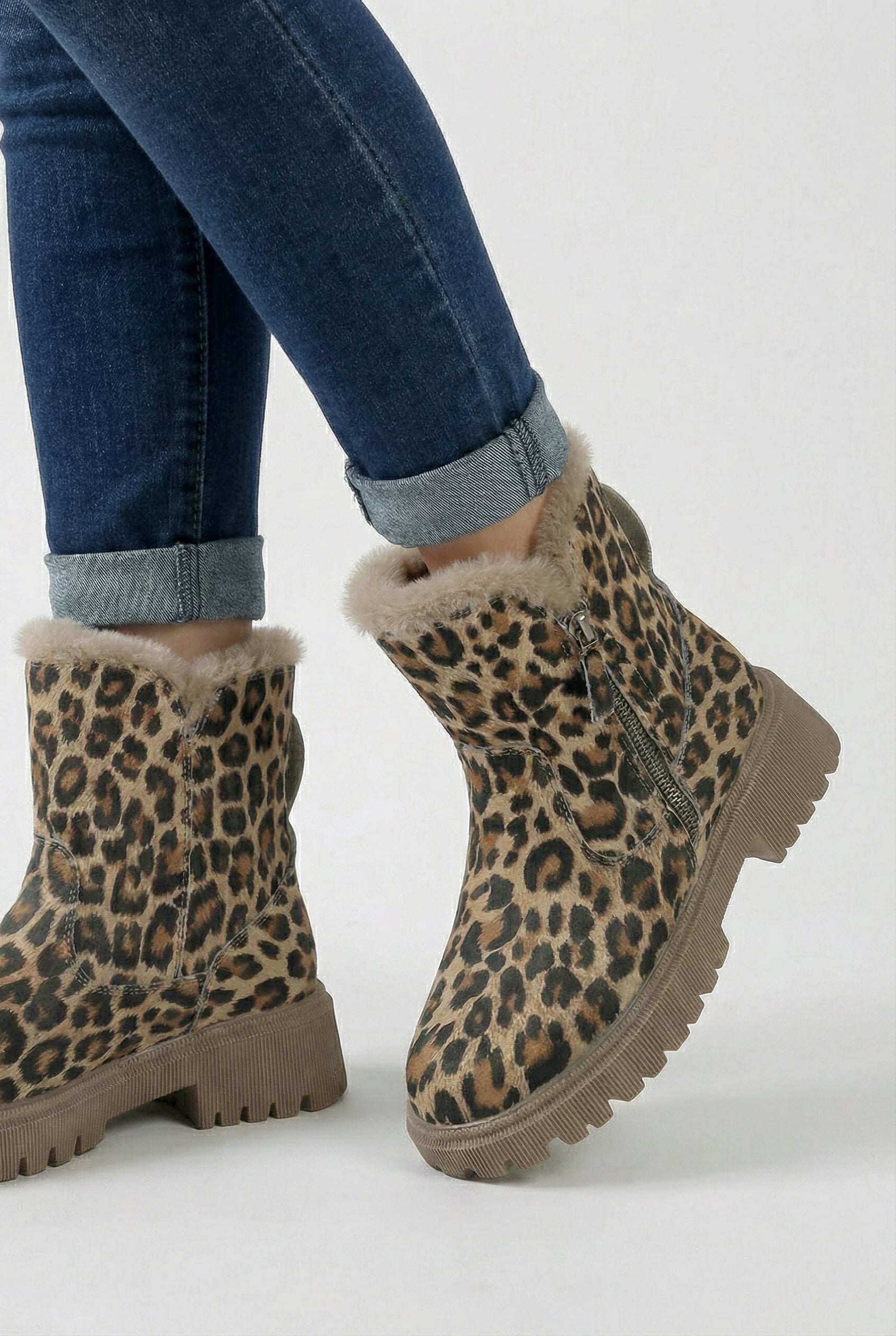 Women's Boots : Women's Warm Leopard Ankle Boots with Non-Slip Sole in van Vanda Liamo