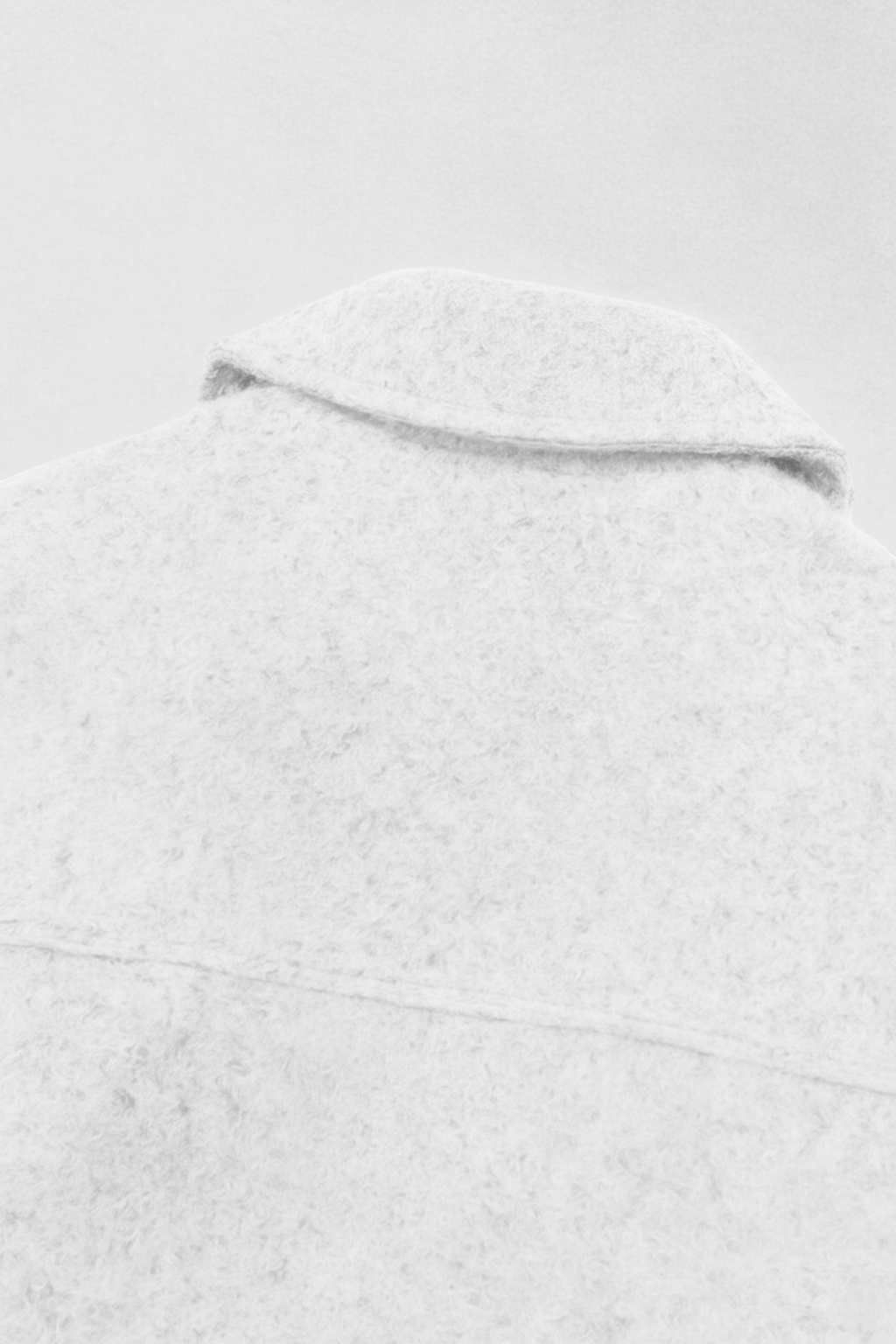 Jacket : Women's White Zip-Up Jacket in van Vanda Liamo