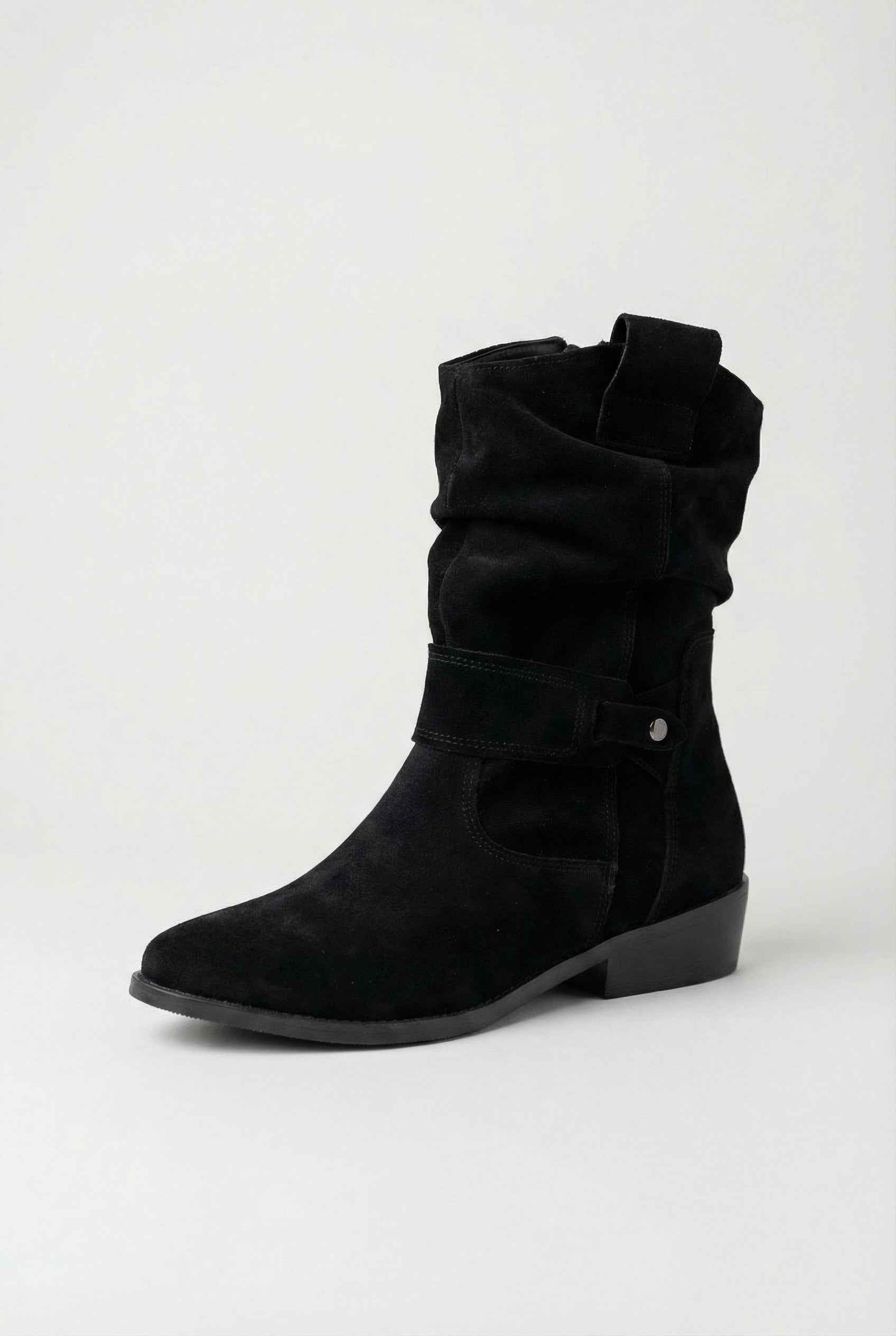 Women's Boots : Women's Black Suede Retro Ankle Boots - Classic Style in van Vanda Liamo