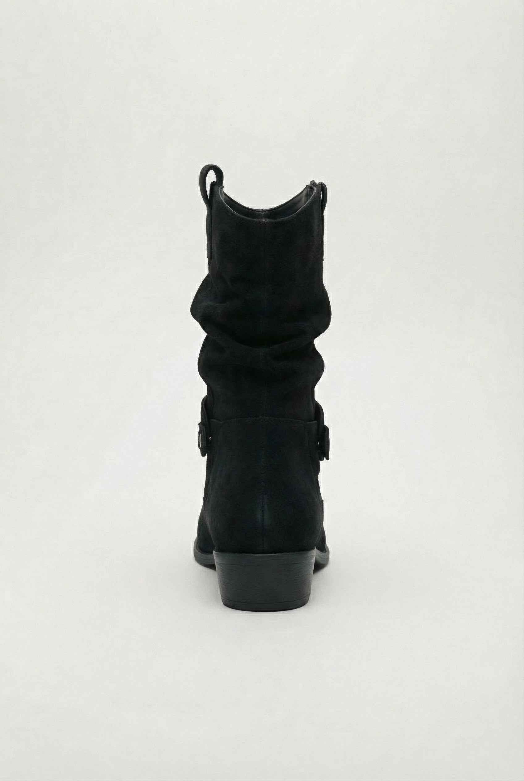 Women's Boots : Women's Black Suede Retro Ankle Boots - Classic Style in van Vanda Liamo