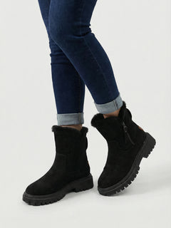 Women's Black Waterproof Insulated Snow Boots for Winter