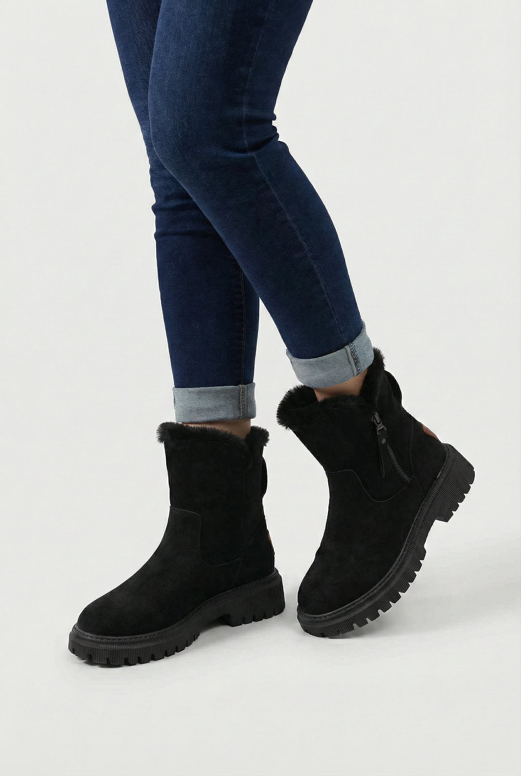 Women's Boots : Women's Black Waterproof Insulated Snow Boots for Winter in van Vanda Liamo