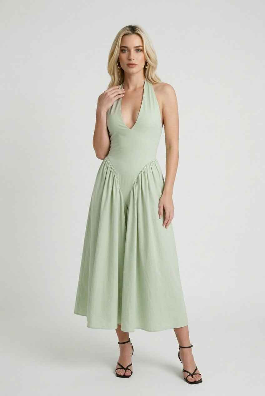 Women's Dresses : Women's Green Sculpted Midi Dress - Elegant & Flattering for Special Occasions in van Vanda Liamo