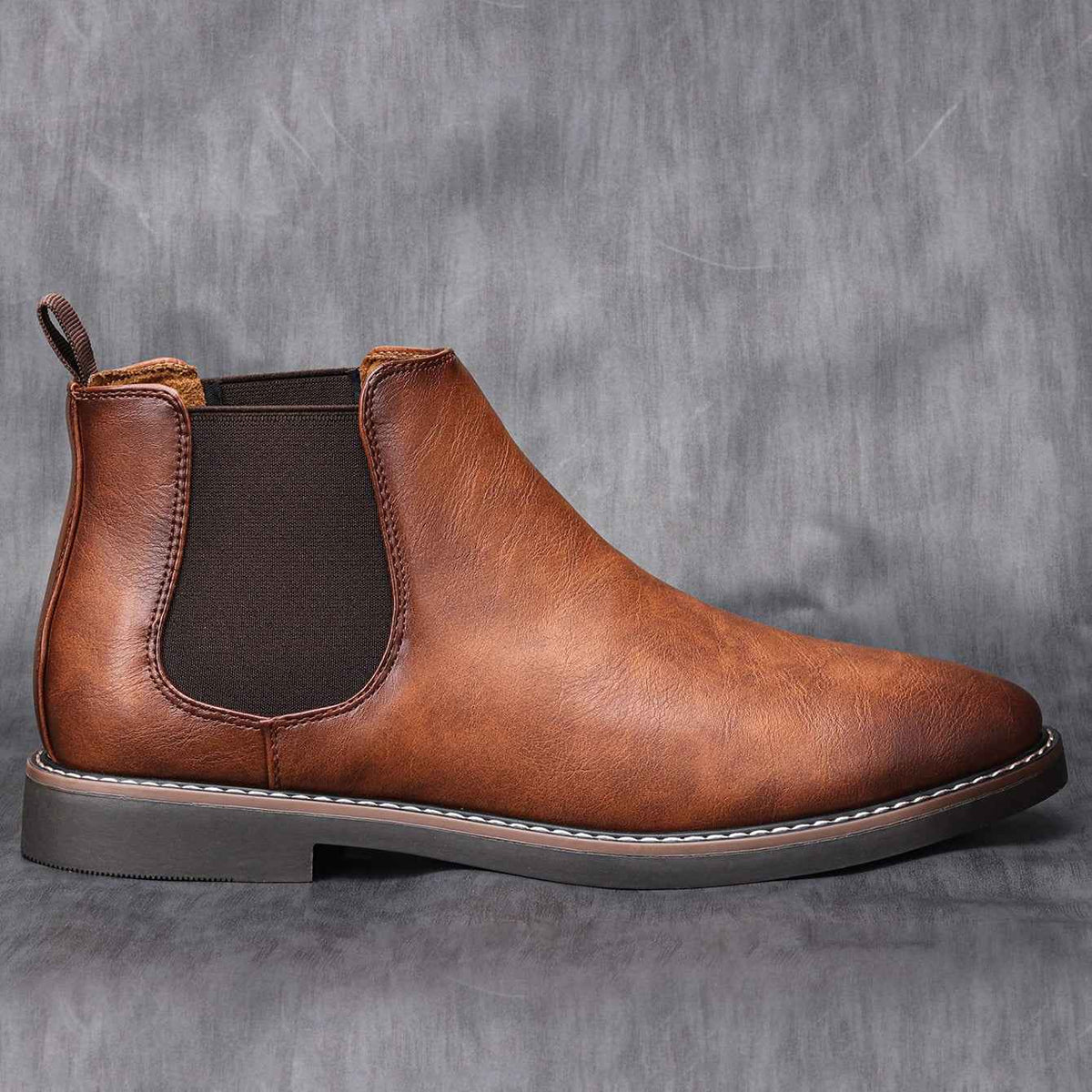 Boots : Men's Chelsea Boots with Elastic Side Panels in van Vanda Liamo