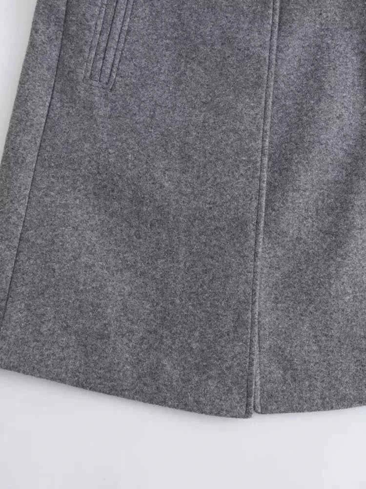 Coat : Long Women's Gray Coat with Lapel in van Vanda Liamo