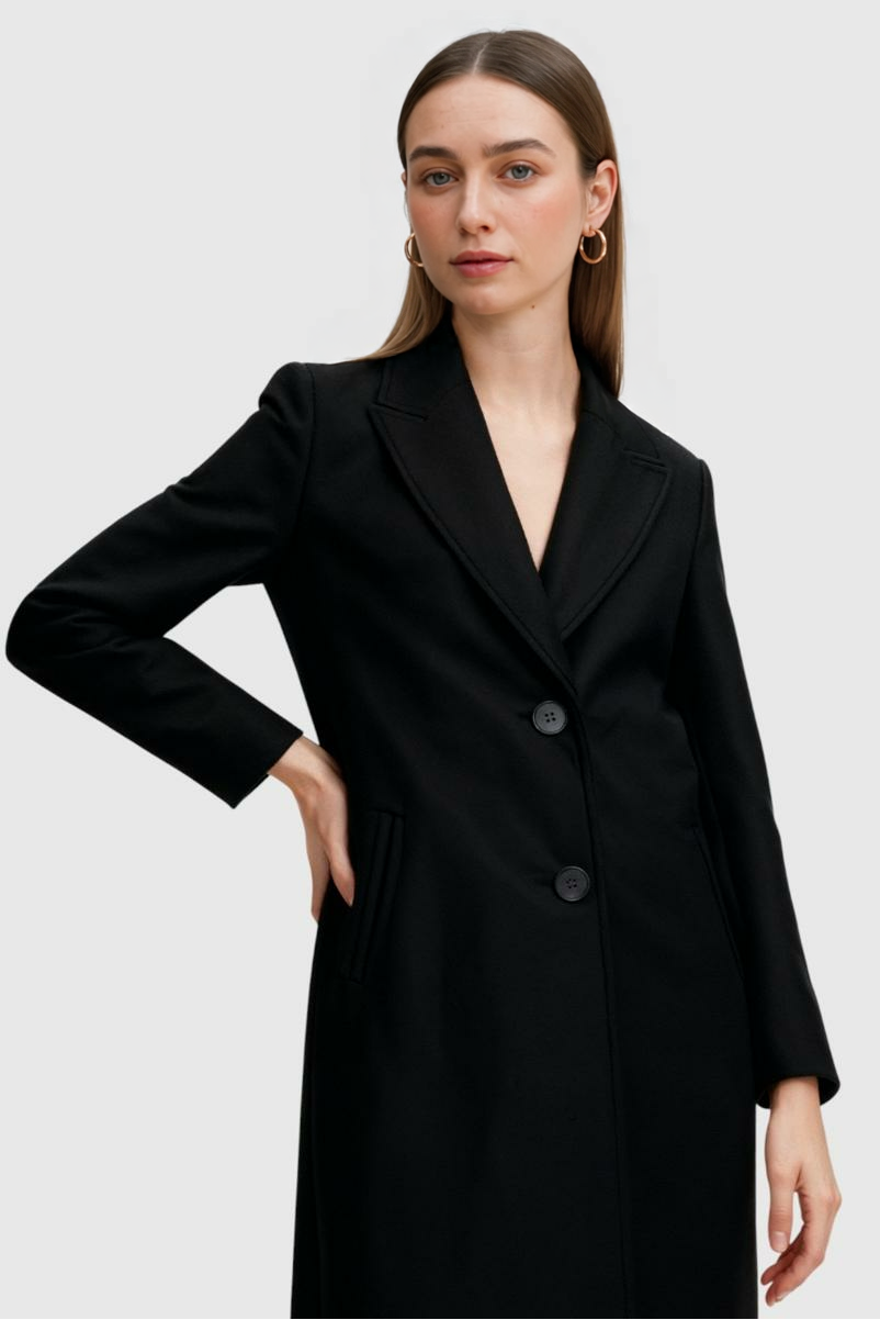 Coat : Women's Long Black Lapel Coat - Classic & Stylish Outerwear in van Vanda Liamo