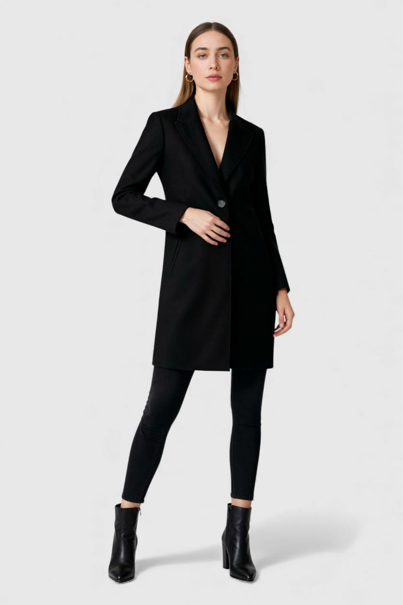 Coat : Women's Long Black Lapel Coat - Classic & Stylish Outerwear in van Vanda Liamo