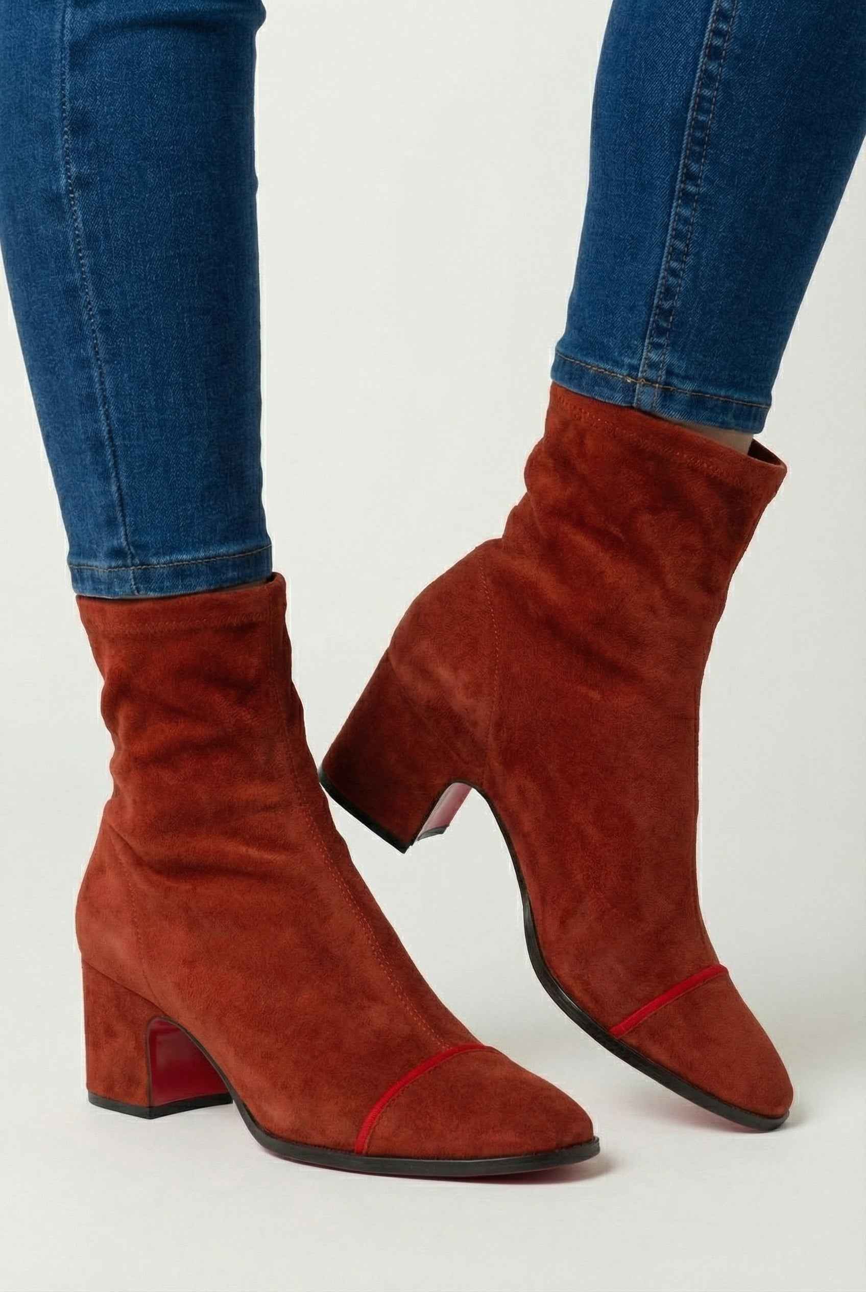 Women's Boots : Women's Red Retro Block Heel Mid-Calf Boots in van Vanda Liamo