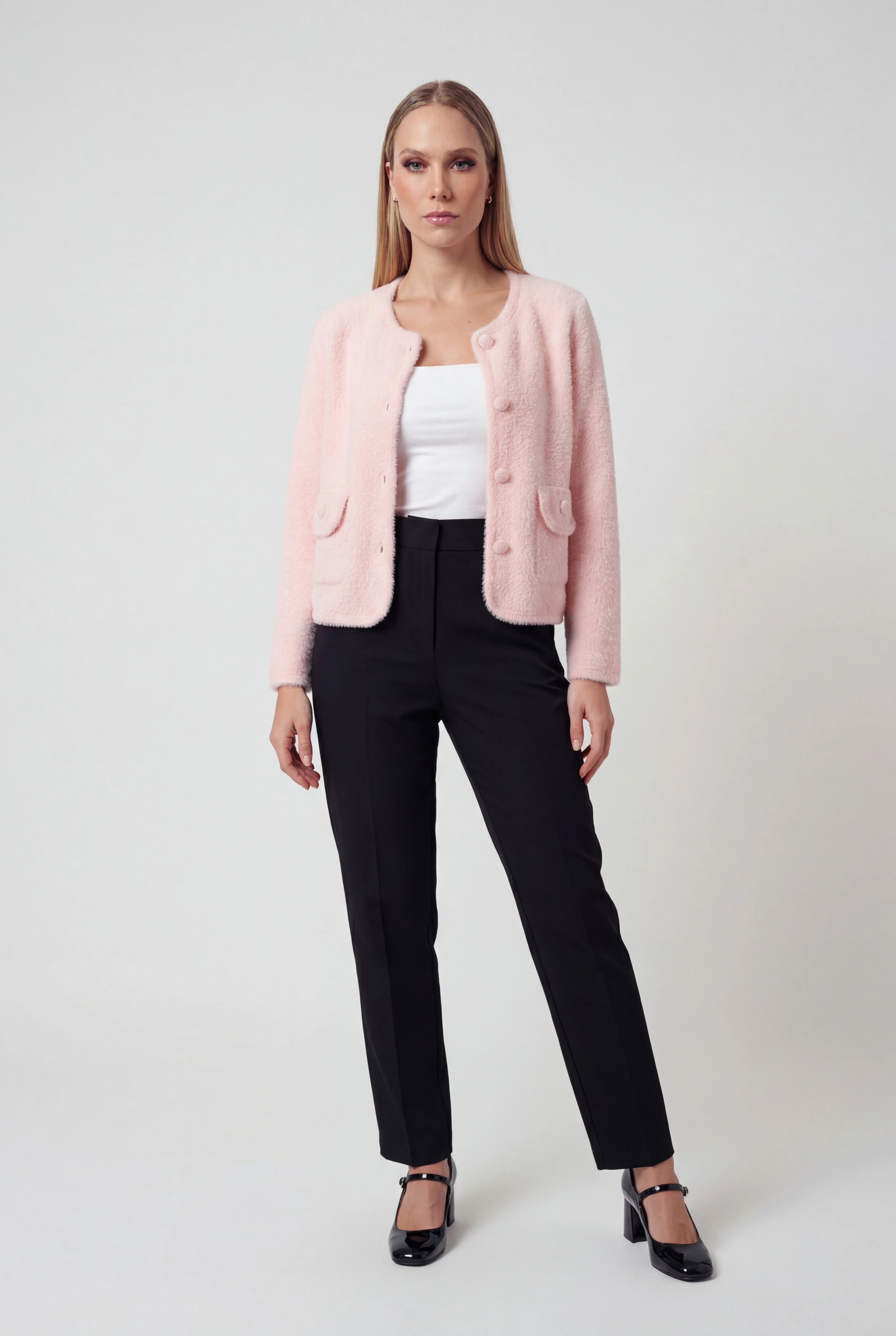 Cardigan : Women's Pink Knitted Long Sleeve Cardigan with O-Neck in van Vanda Liamo