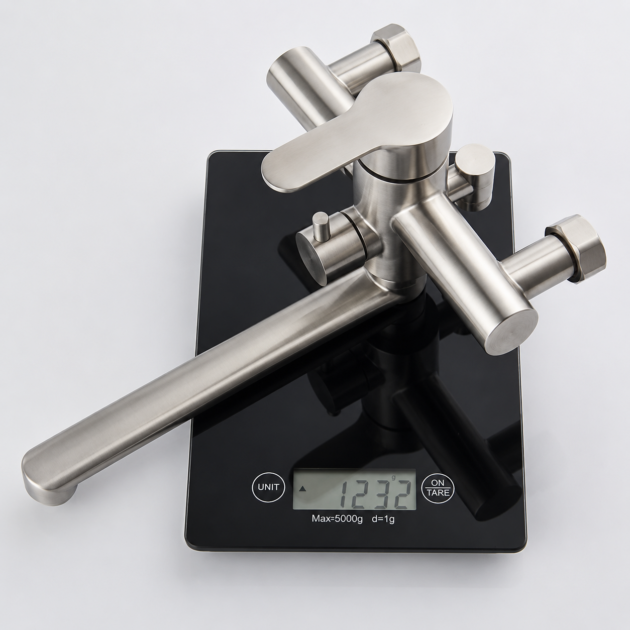 Robinet de cuisine : Wall-Mounted Kitchen Faucet with Hand Shower in van Vandaliamo