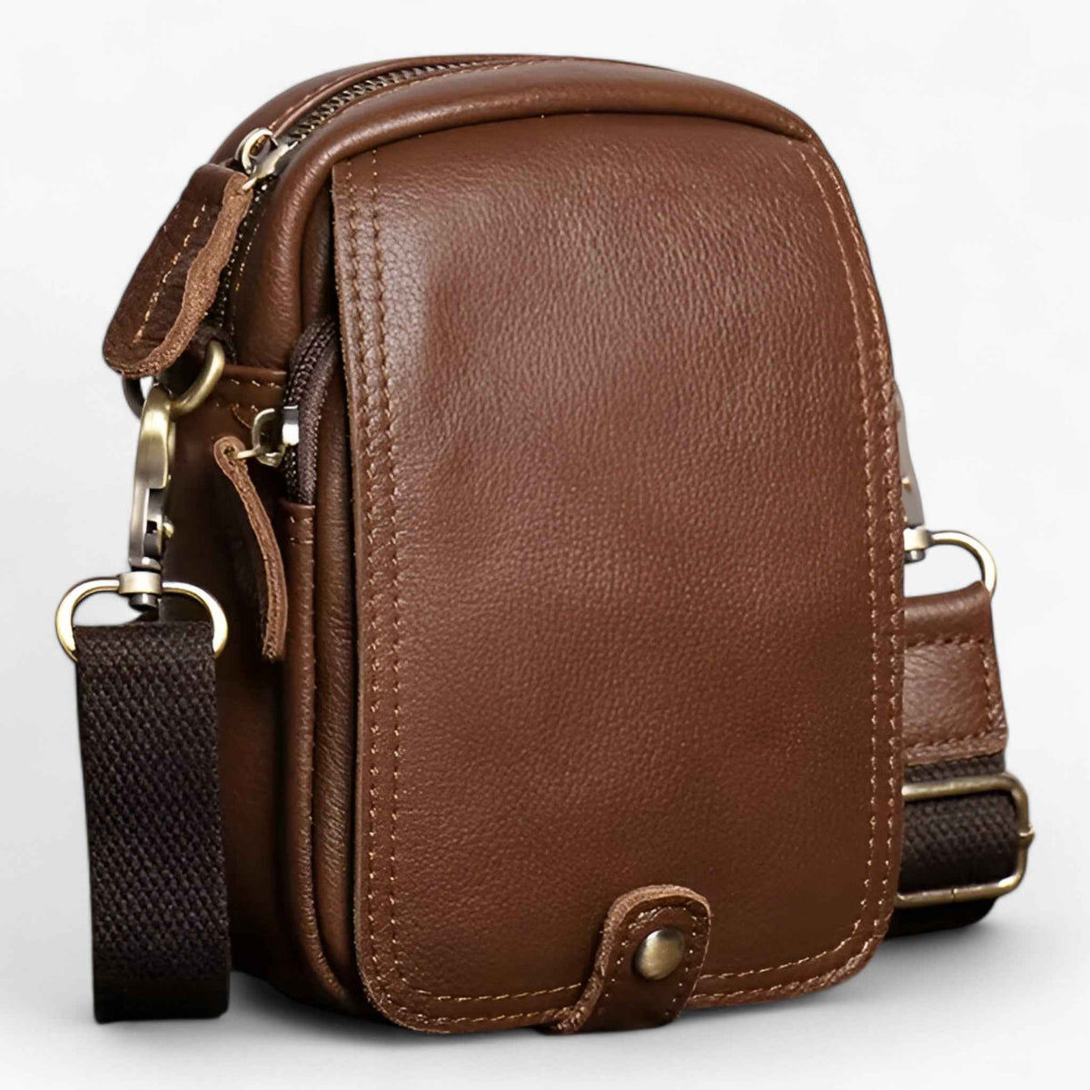 laptop bag : Lightweight Retro Ox Leather Commuter Bag in van Roselva