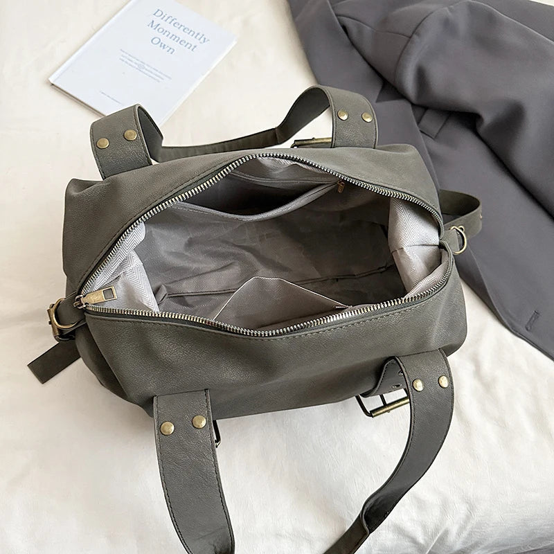 Shoulder Bag : Structured Baguette Shoulder Bag – Studded Vegan Leather in van Vanda Liamo