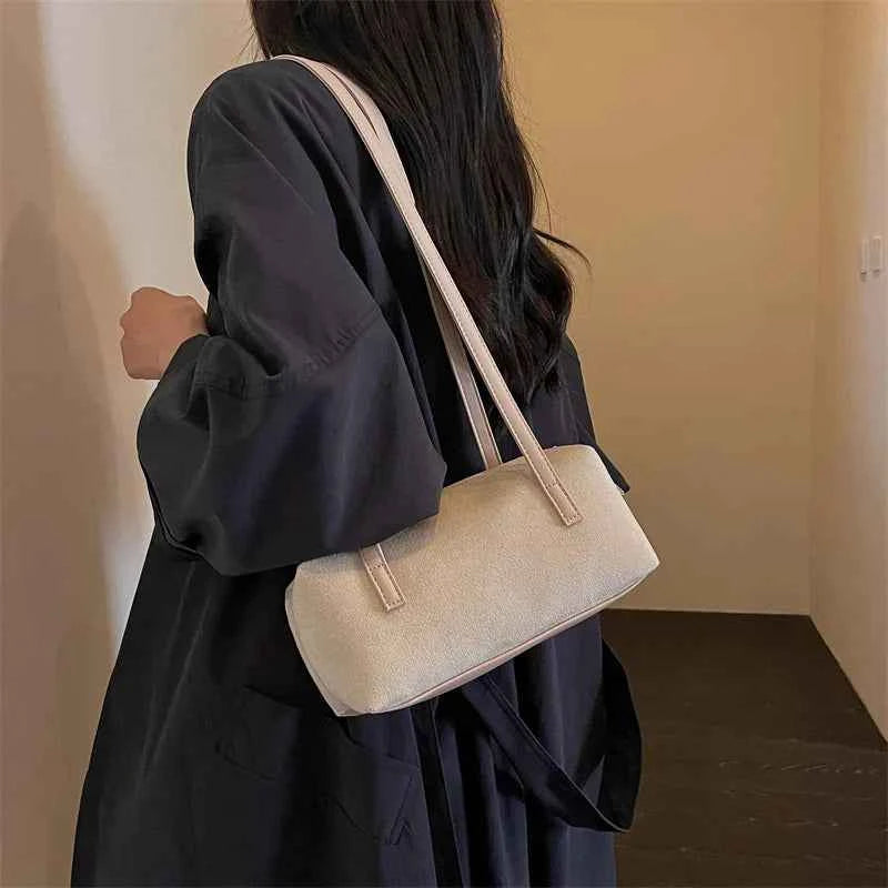 Shoulder Bag : Compact Barrel Underarm Bag – Small Zip Shoulder Tote in van Vanda Liamo