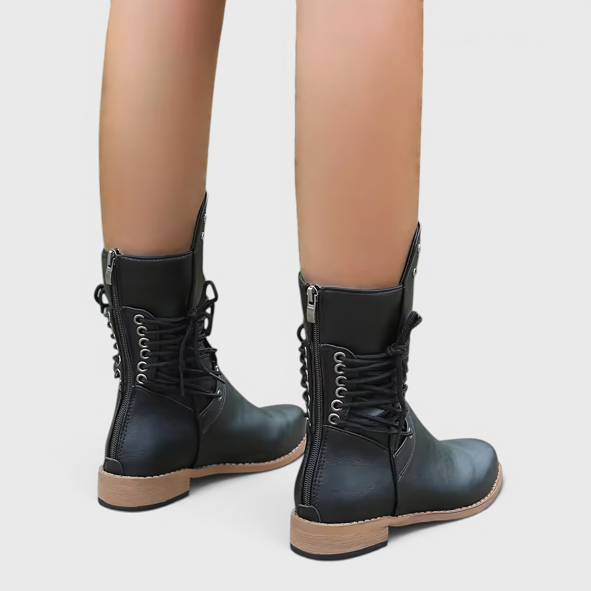 Fashion : Women's Lace-Up Boots with Block Heel and Western Details in van Vanda Liamo