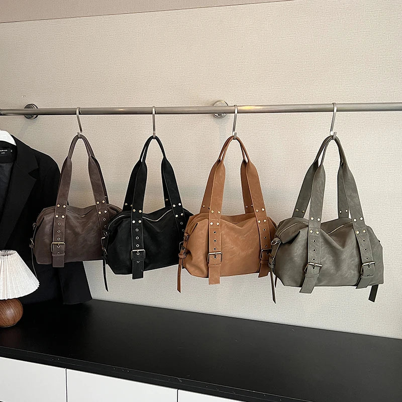 Shoulder Bag : Structured Baguette Shoulder Bag – Studded Vegan Leather in van Vanda Liamo