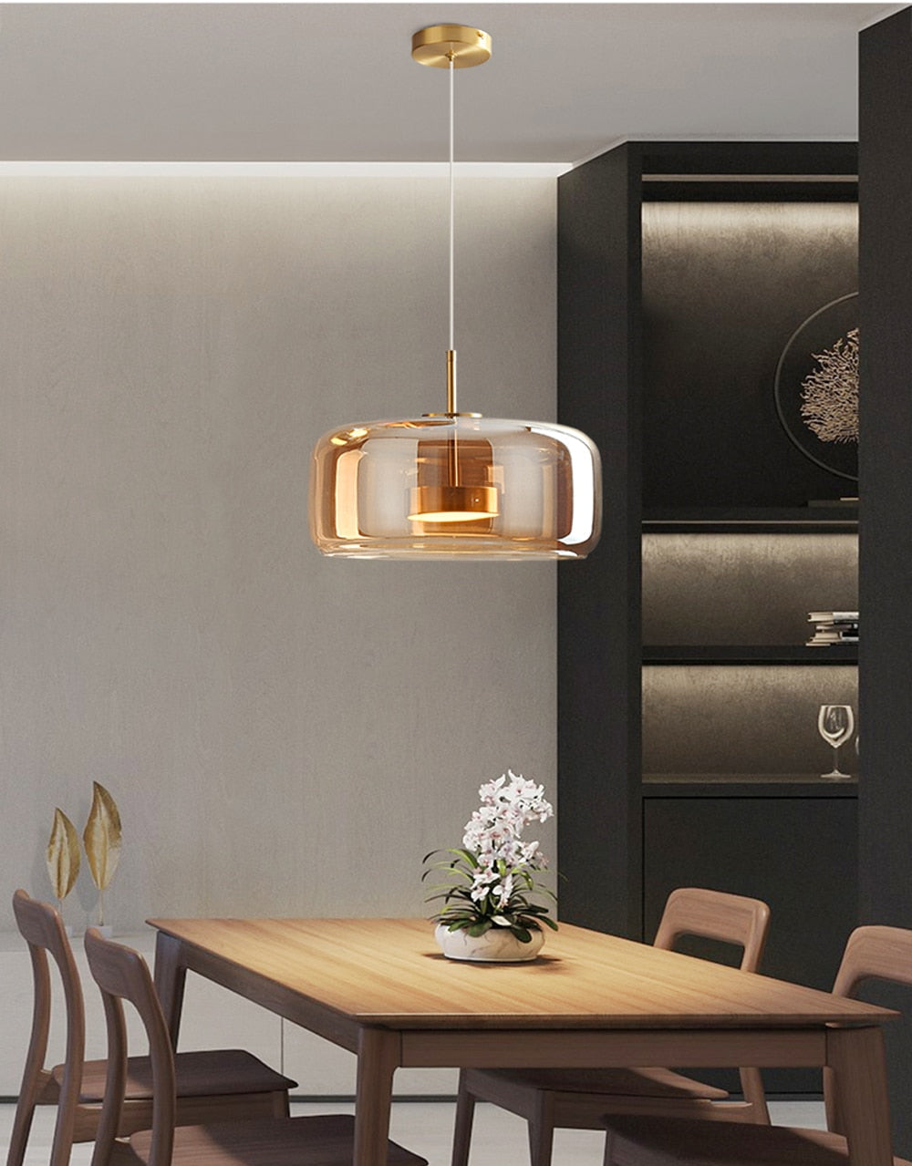 Home Decor : Luxury Glass & Metal Pendant Lamp - Elegant Hanging Light in van Vandaliamo