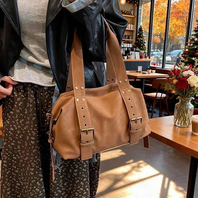 Shoulder Bag : Structured Baguette Shoulder Bag – Studded Vegan Leather in van Vanda Liamo