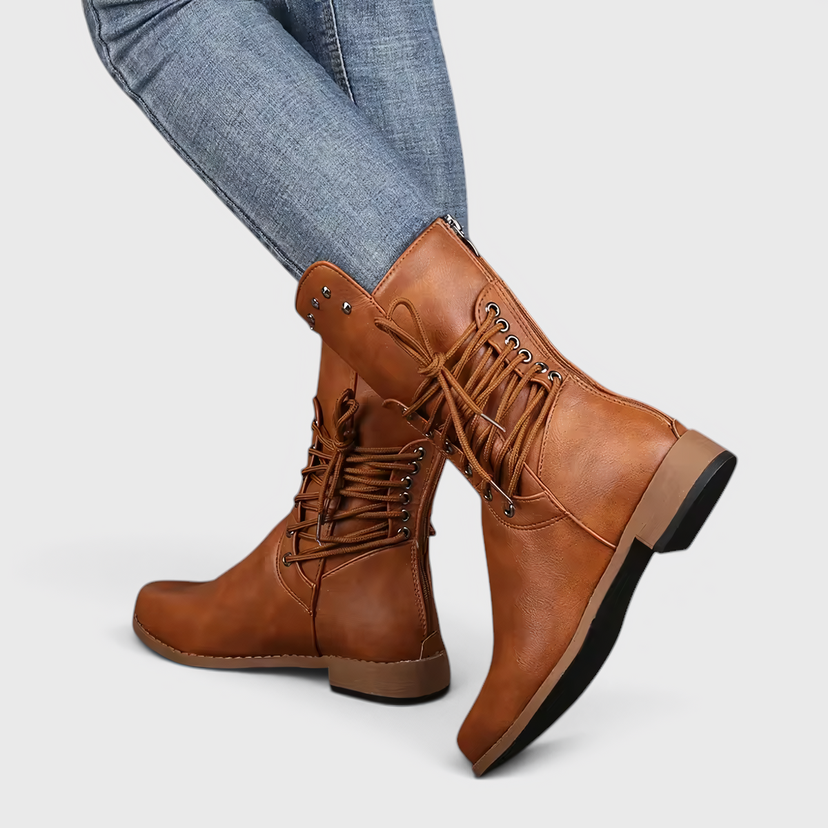 Fashion : Women's Lace-Up Boots with Block Heel and Western Details in van Vanda Liamo
