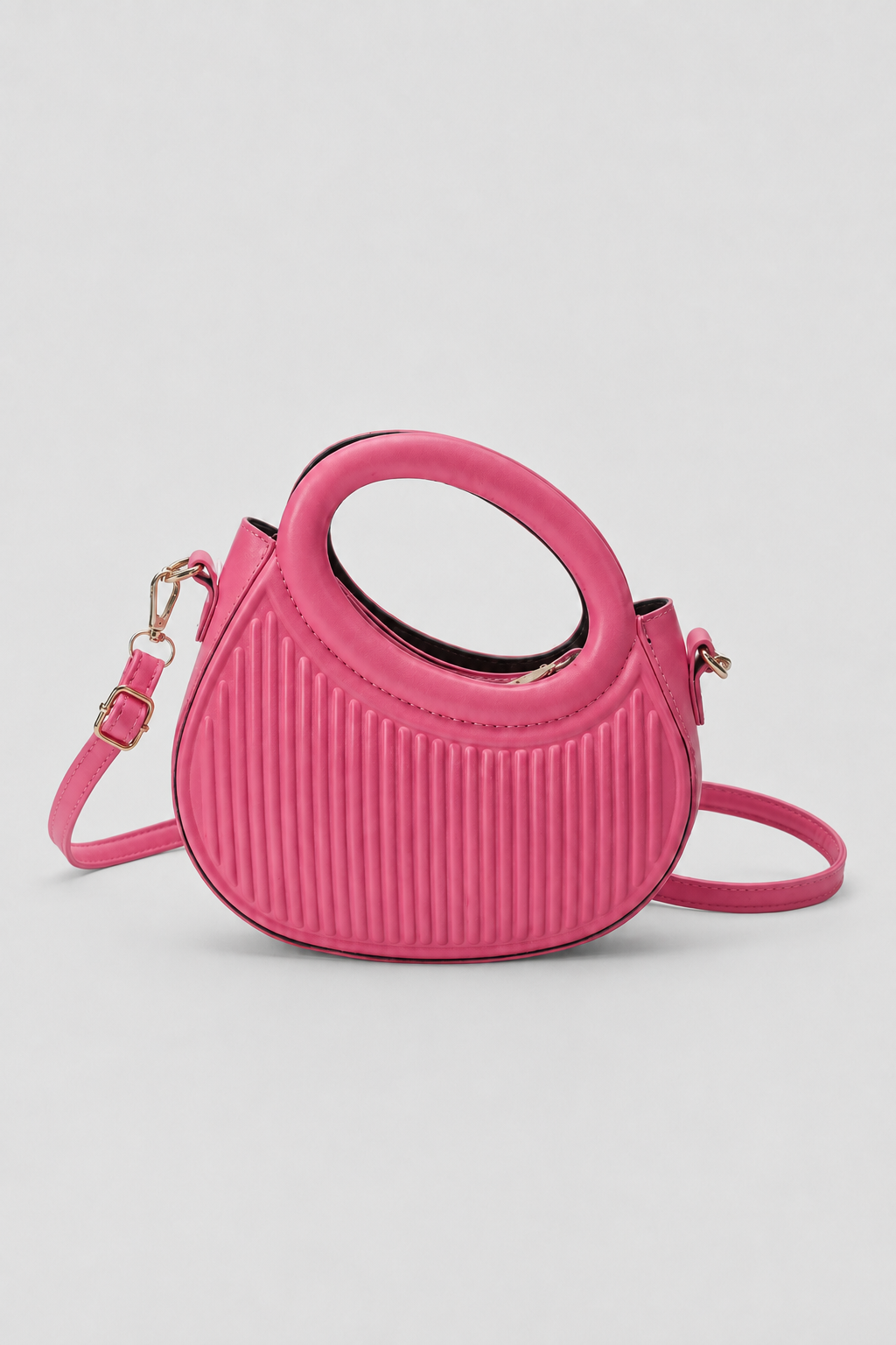 Sculptural Crescent Handbag – Pleated Textured Body with Integrated Circular Handle