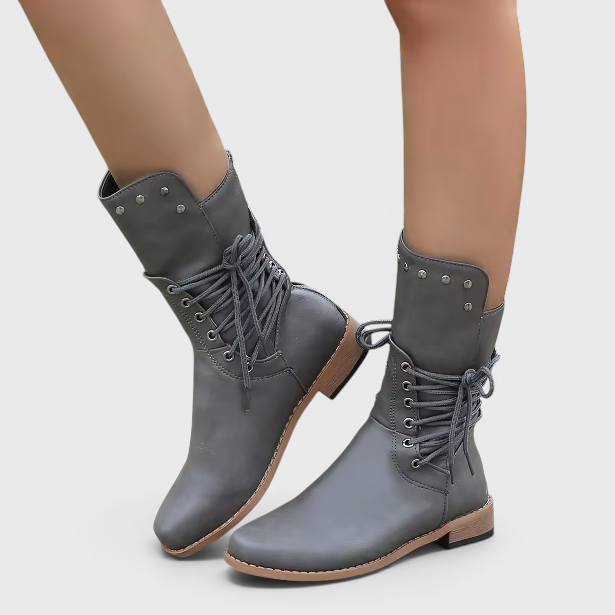 Fashion : Women's Lace-Up Boots with Block Heel and Western Details in van Vanda Liamo