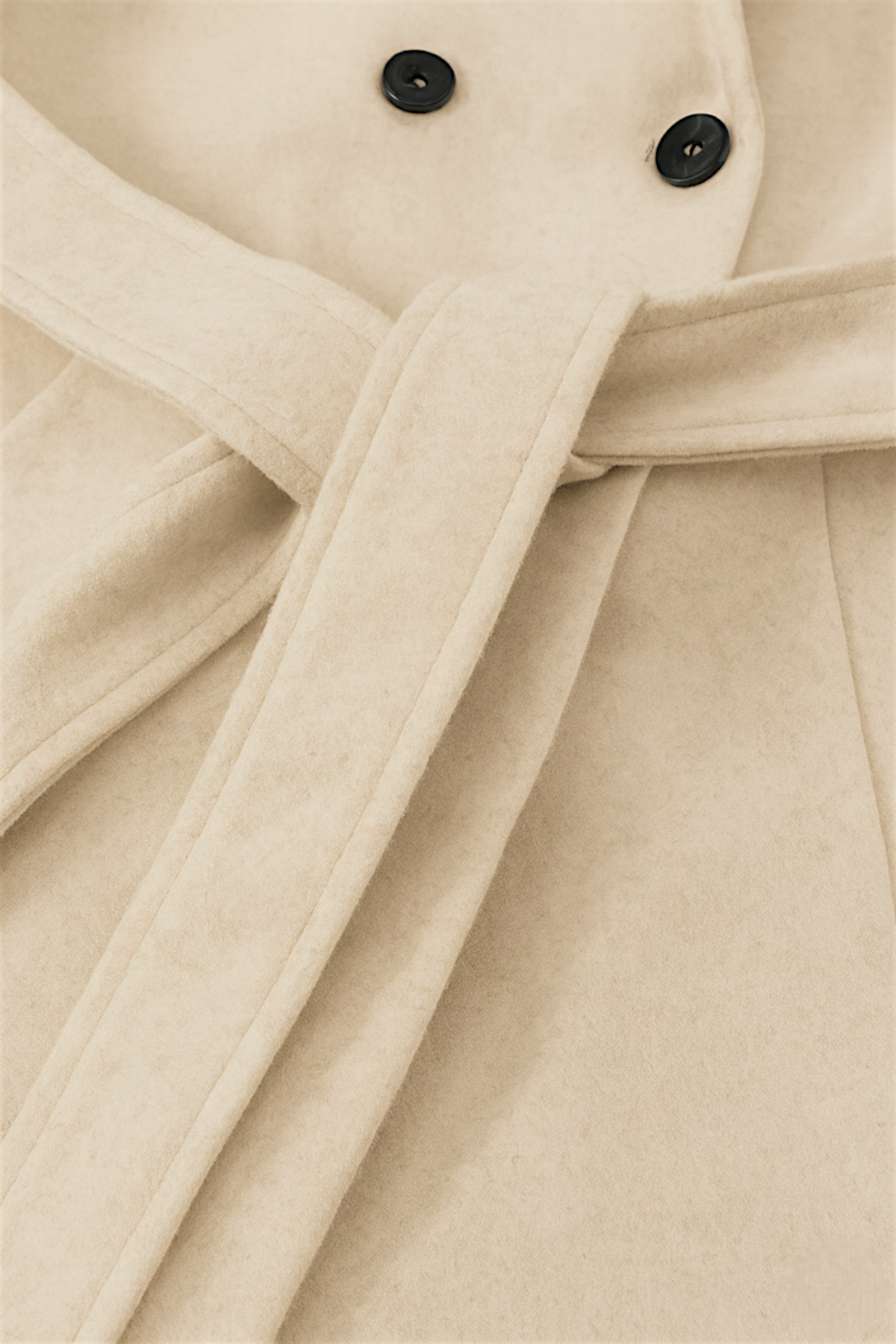 Coat : Long Khaki Coat with Hood in van Vanda Liamo