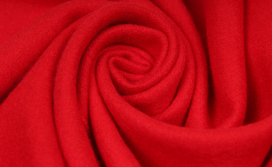 Accessories : Cashmere Scarf - Trendy Winter Style, CashmereChic in van Vanda Liamo