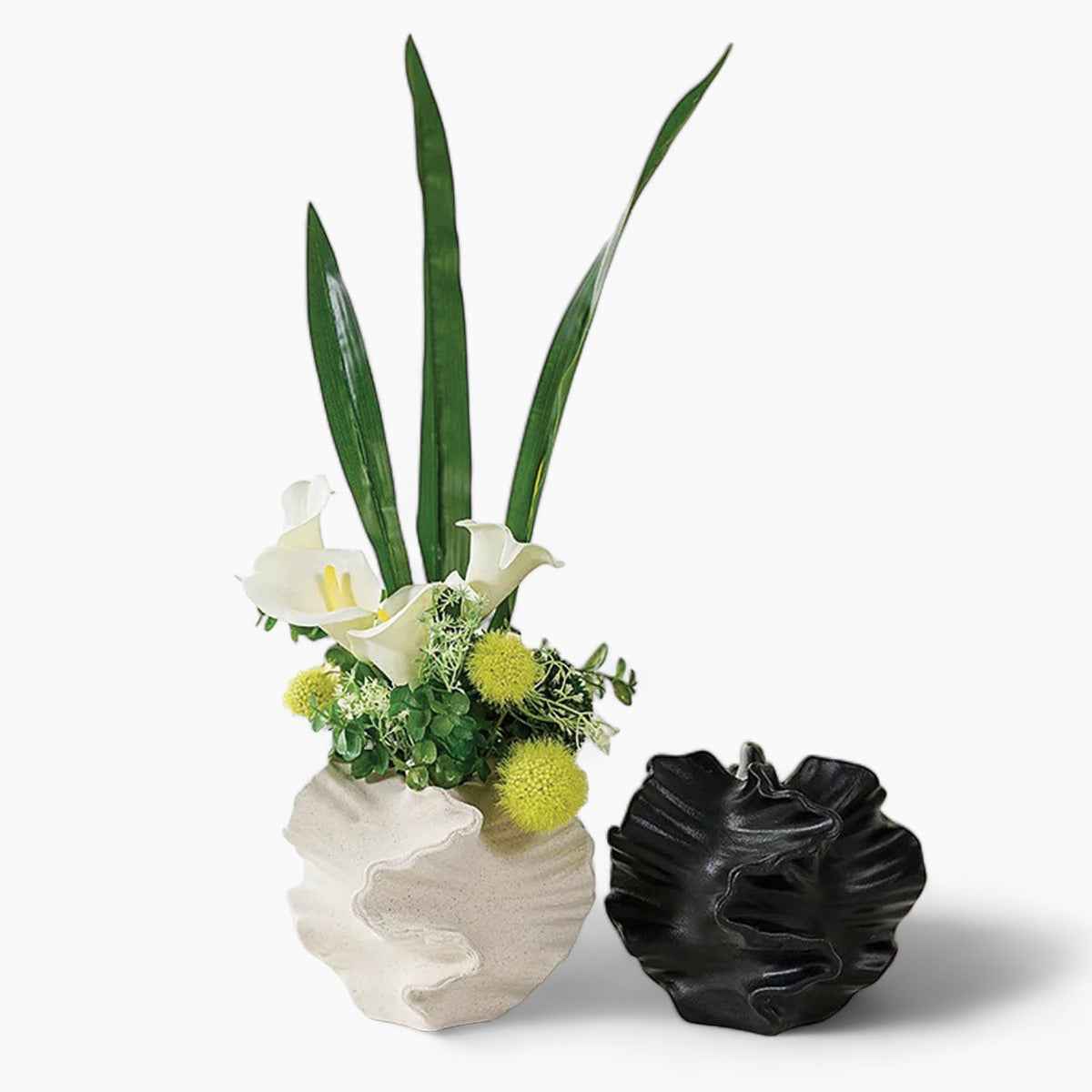 house & garden : Uni Vase | Modern and Stylish Vases for Every Room in van Vandaliamo